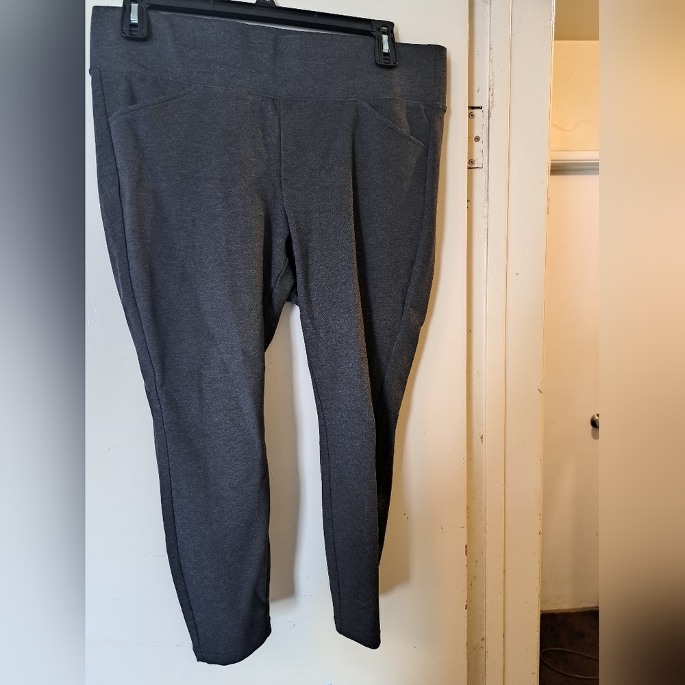 Torrid Pixie pants 1 Short